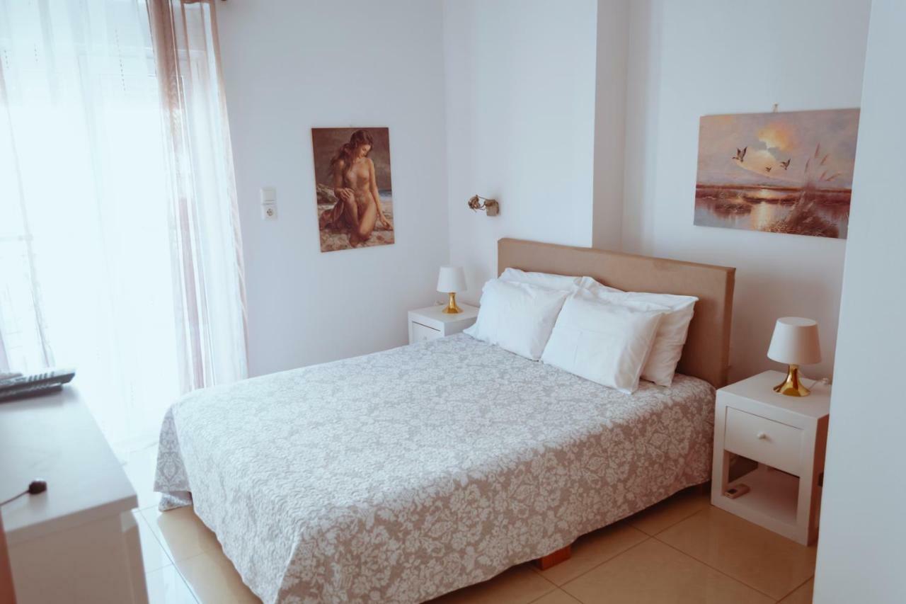 Sun Βy Τhe Sea 100M From The Beach Apartment Agia Pelagia  Exterior photo