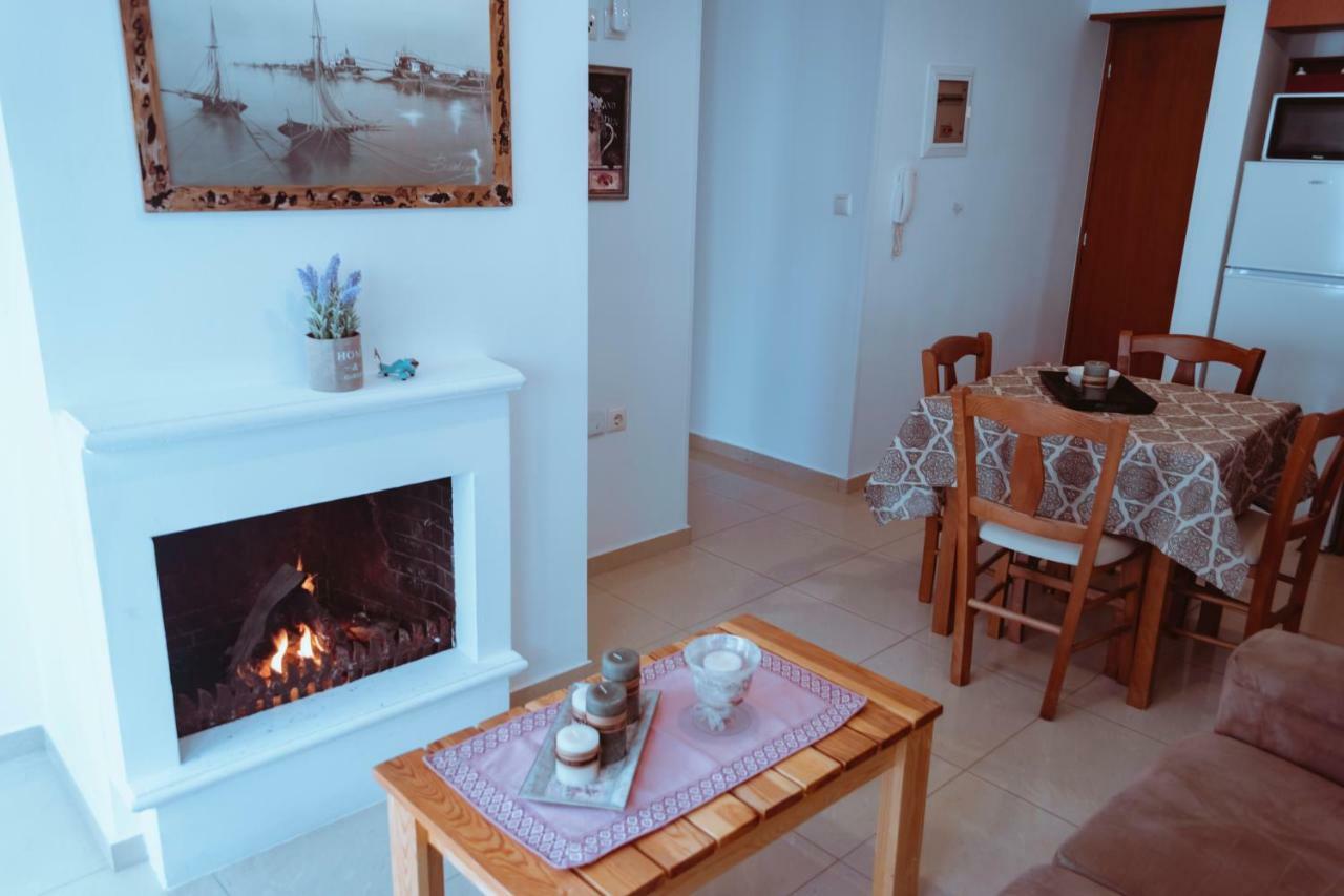 Sun Βy Τhe Sea 100M From The Beach Apartment Agia Pelagia  Exterior photo
